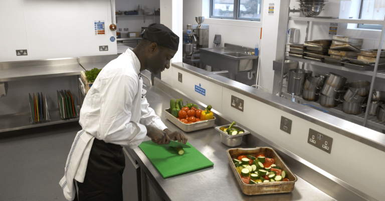 Food Hygiene Officer Course: Ensuring Safety and Quality in the Food Industry