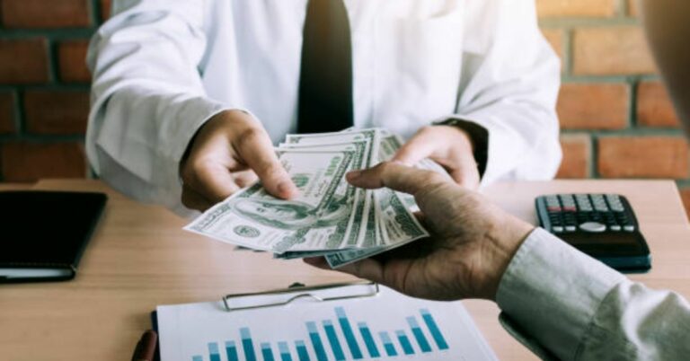 Best Money Lender: How to Choose the Right Licensed Lender in Singapore